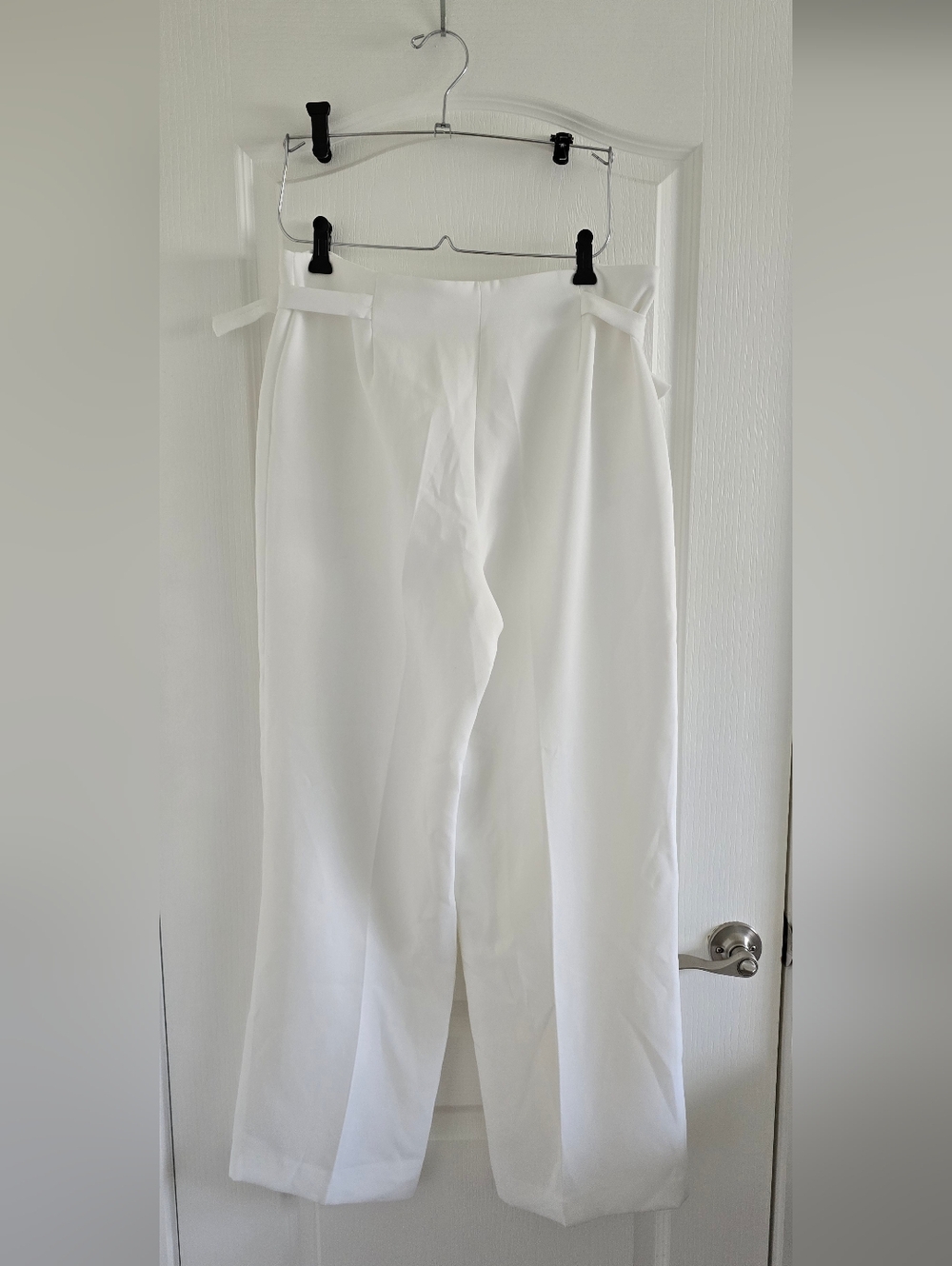 Zara White High-Waist Tailored Trousers with Silver Buckle - Picture 3 of 5